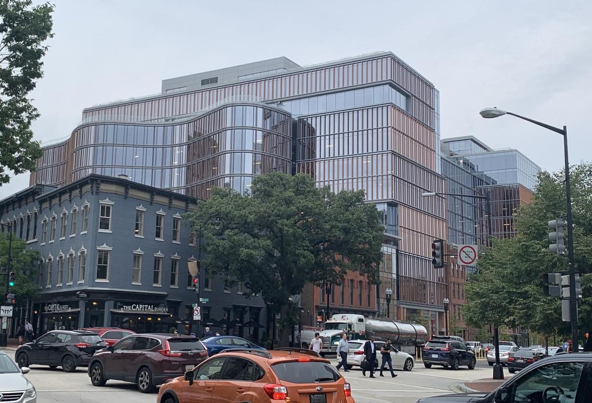 Pwc Leases 200k Sf At Douglas And Brookfield S Big Mt Vernon Triangle Building