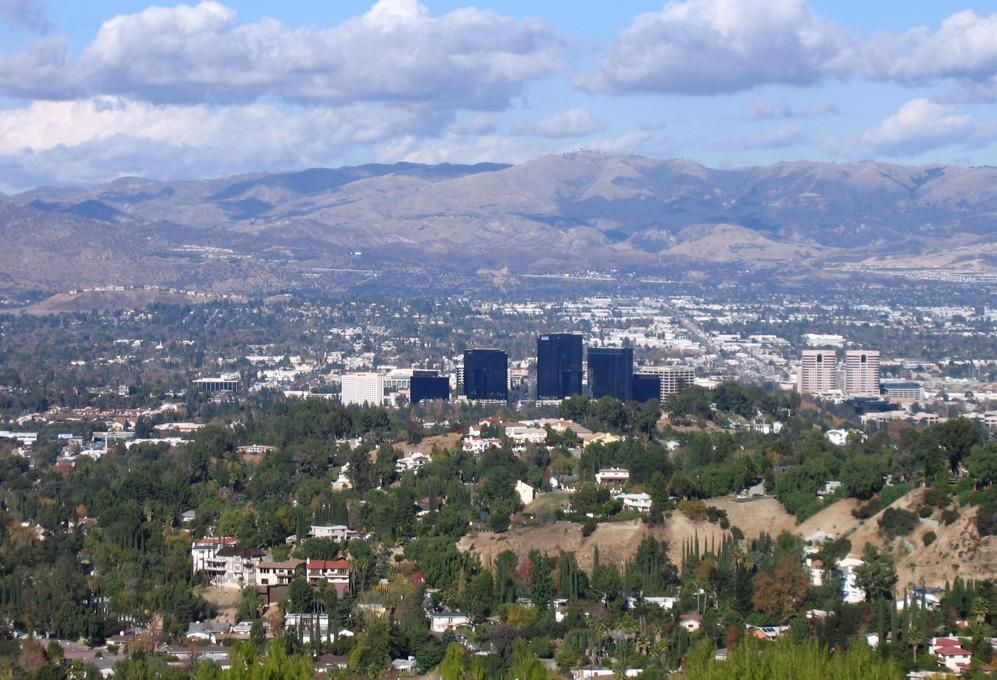What Recession Construction In The San Fernando Valley Chugs Along