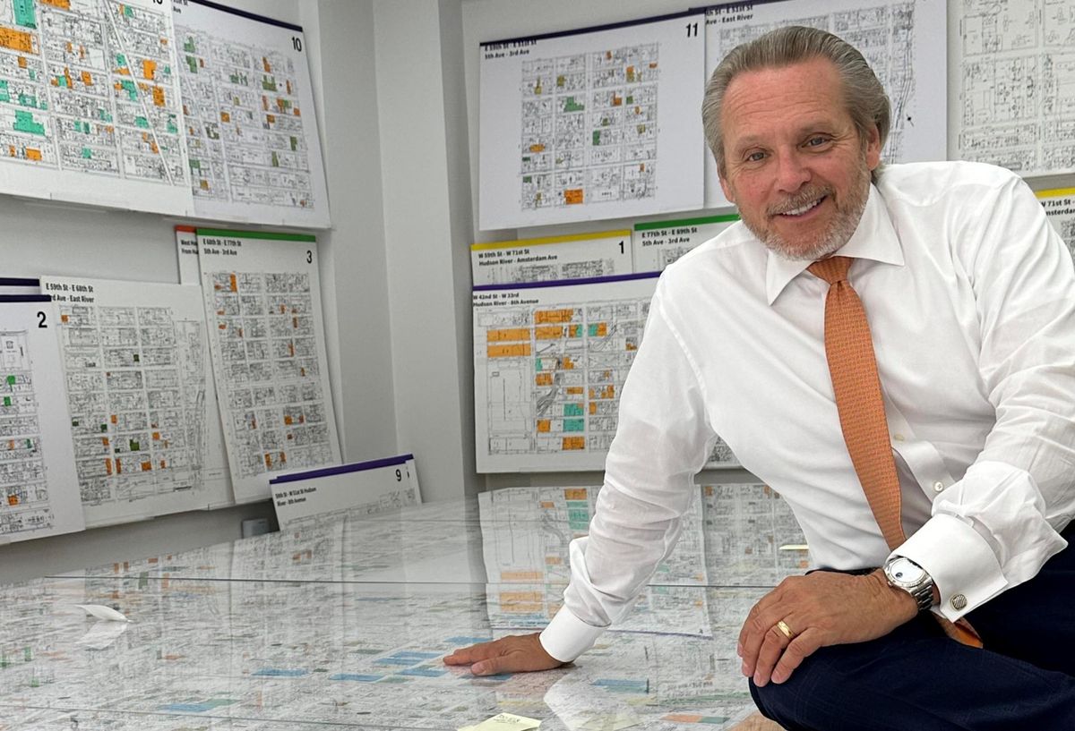 Bob Knakal, The Broker Who Closed More Than 2,300 Deals, To Share Career Advice At Bisnow’s Elevate Retreat Bob Knakal, The Broker Who Closed More Than 2,300 Deals, To Share Career Advice At Bisnow’s Elevate Retreat