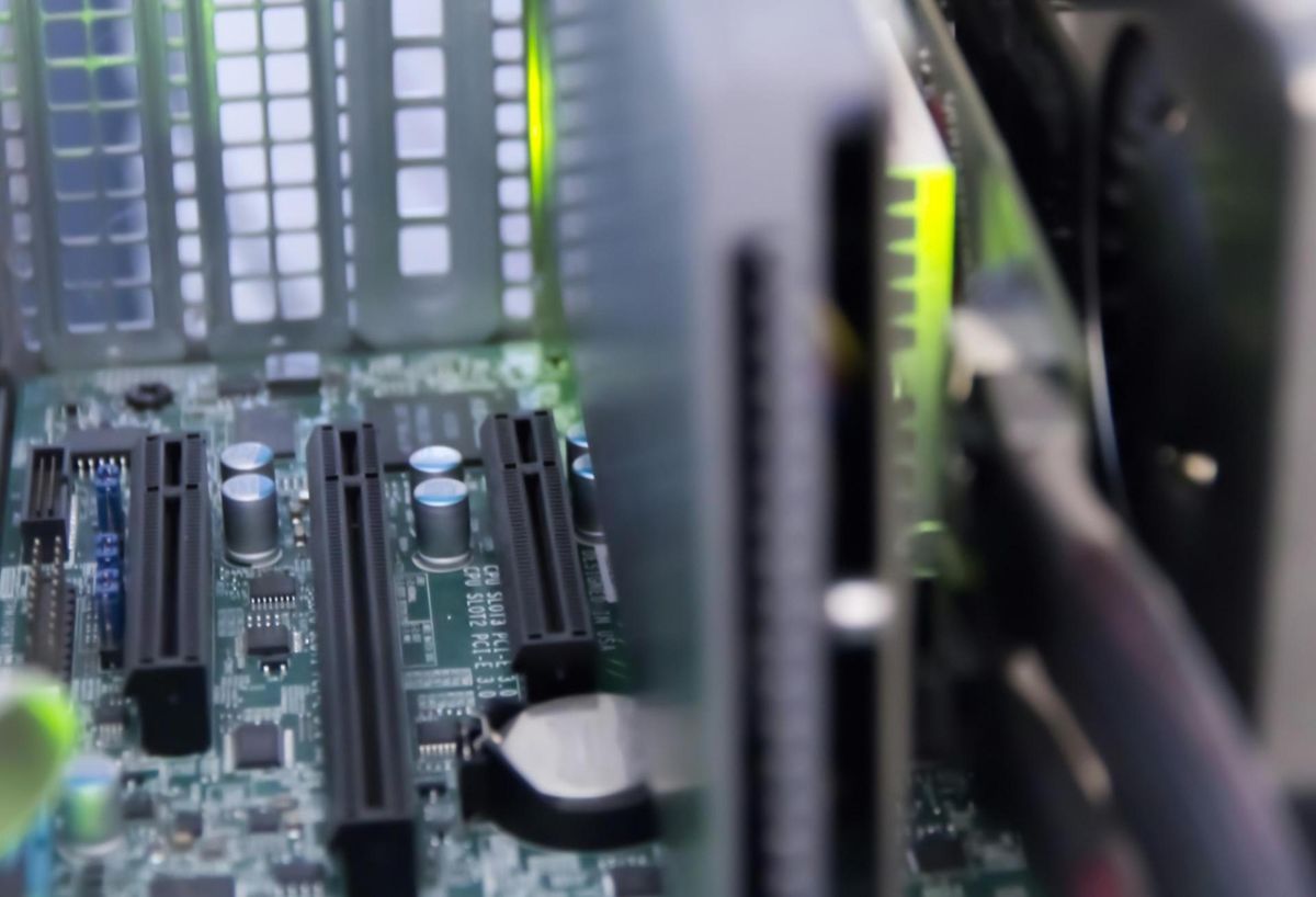 Texas Grid Clash: Data Center Surge Forces ERCOT Overhaul