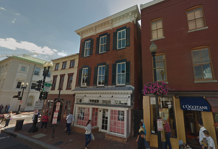 Georgetown Retail Building Signs Patagonia Then Sells For 10 5m