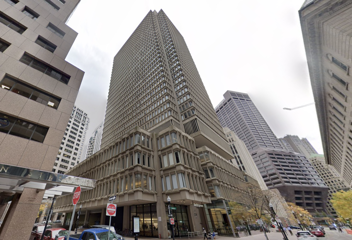 Newmark Brokers Sue Their Own Firm, Boss For Breach Of Contract