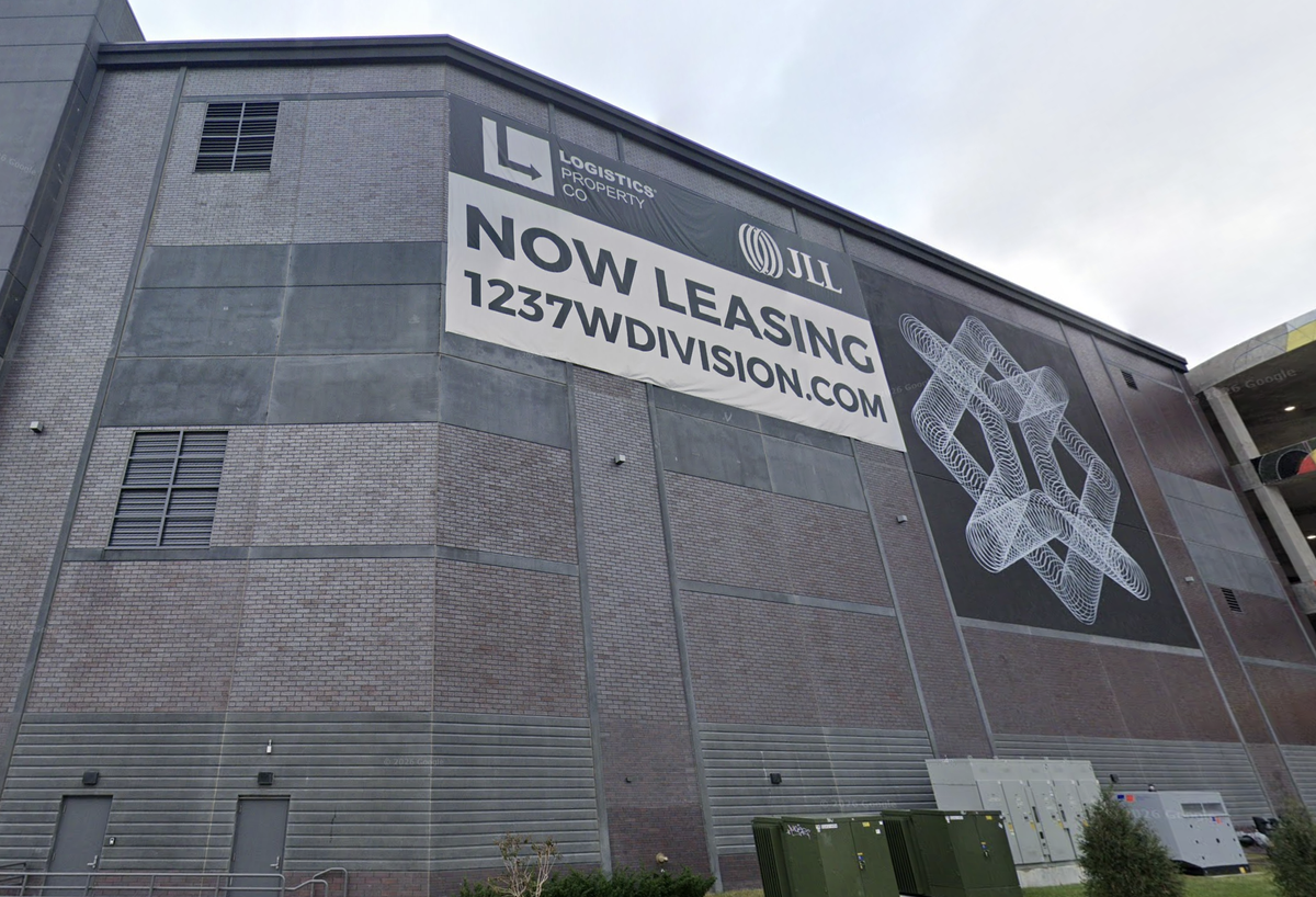 Amazon Close To Deal For Goose Island Warehouse: The Chicago Deal Sheet