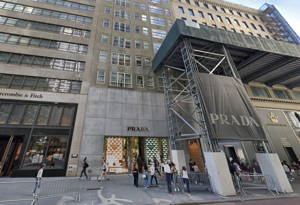 Prada Buys Fifth Avenue Flagship For 425M