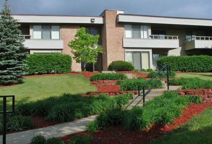 Palatine Condos Could Become Chicago Market S Largest Condo Deconversion