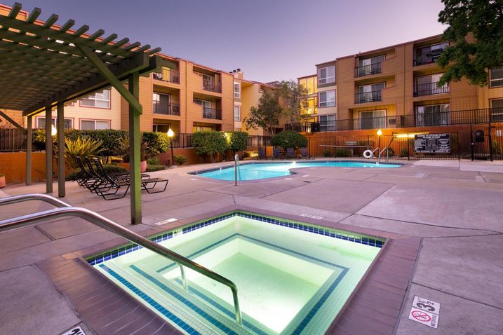 Los Angeles Japanese Investors Snap Up Bay Area Apartments