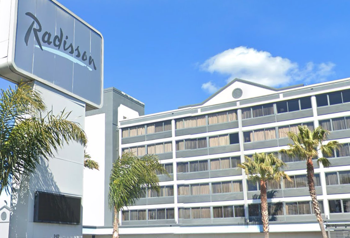 8400 Edes Ave, Oakland