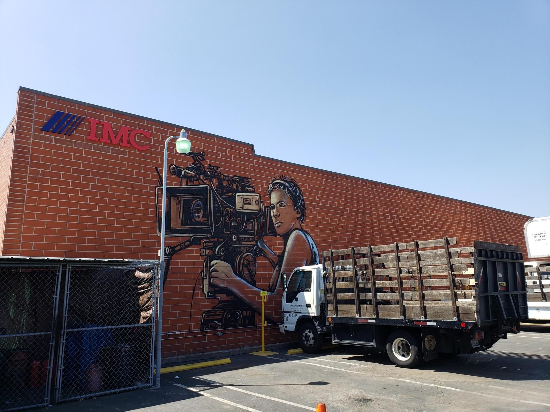 BKM Capital Partners unveiled a new mural at its The Backlot Burbank industrial park